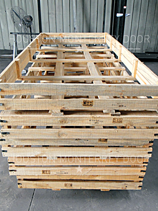 Wooden crate for packaging